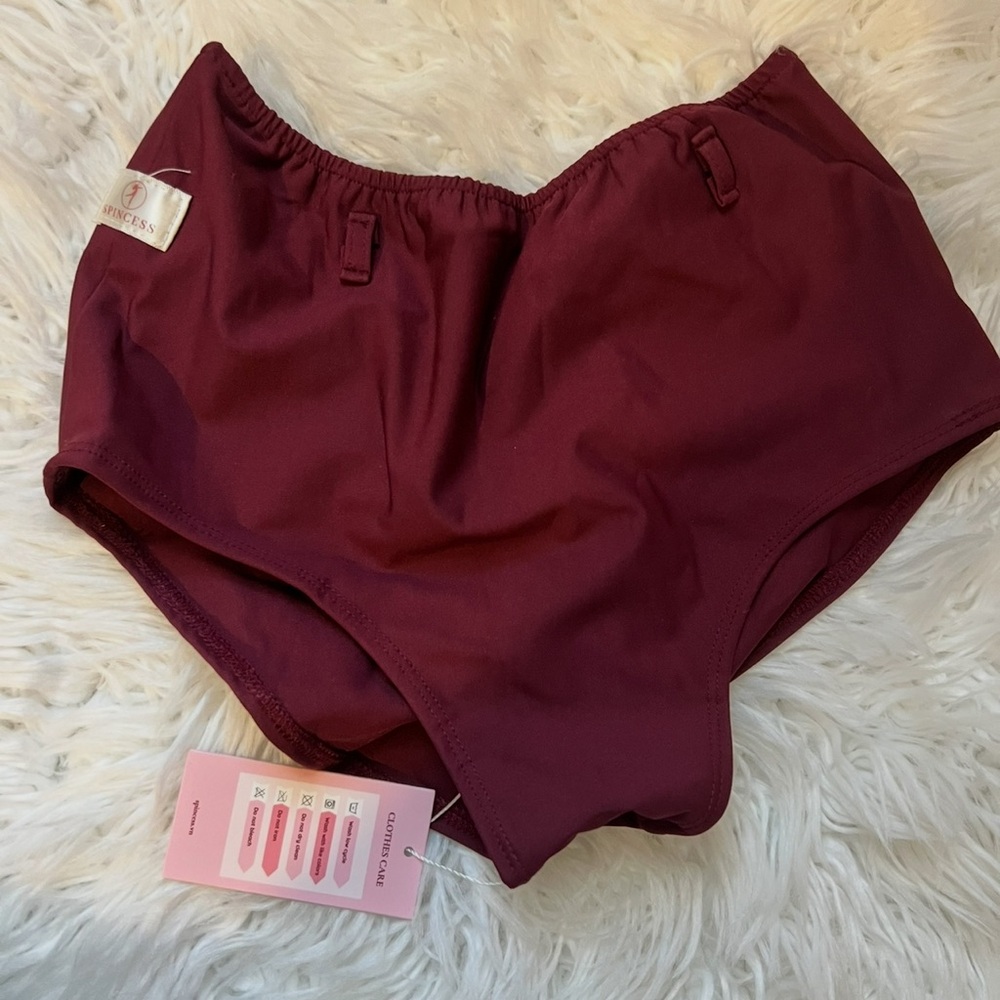 Spincess pole bottoms